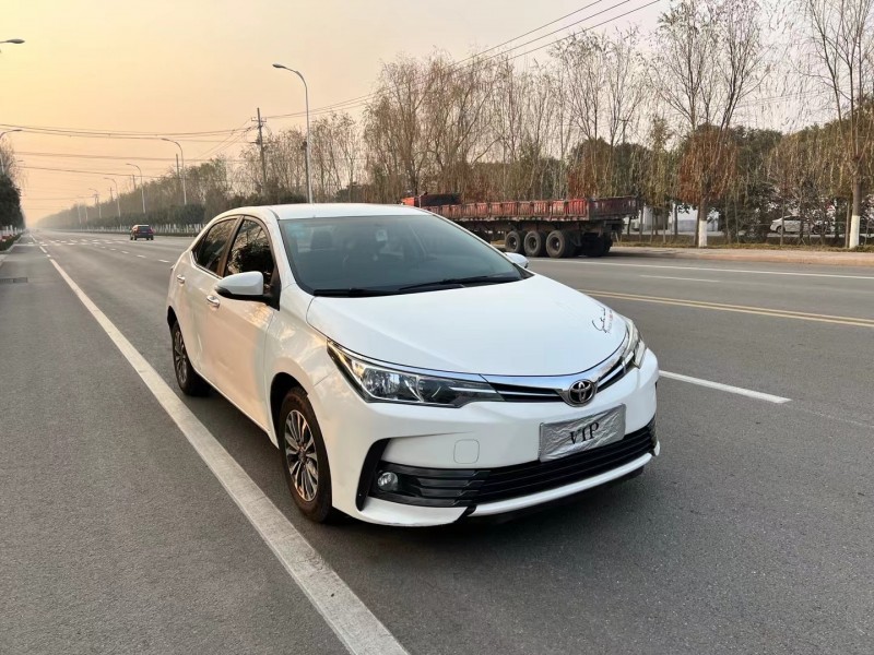 济宁17年丰田卡罗拉2