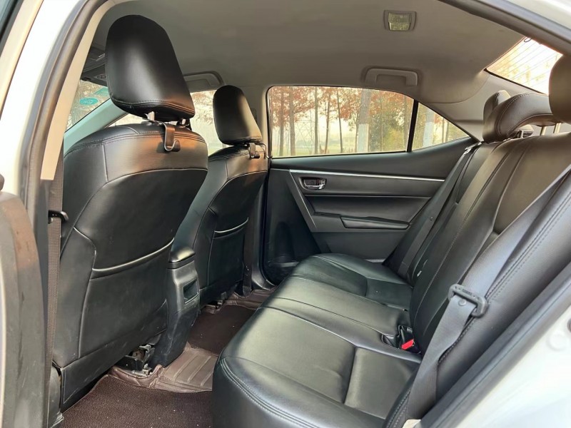 济宁17年丰田卡罗拉8