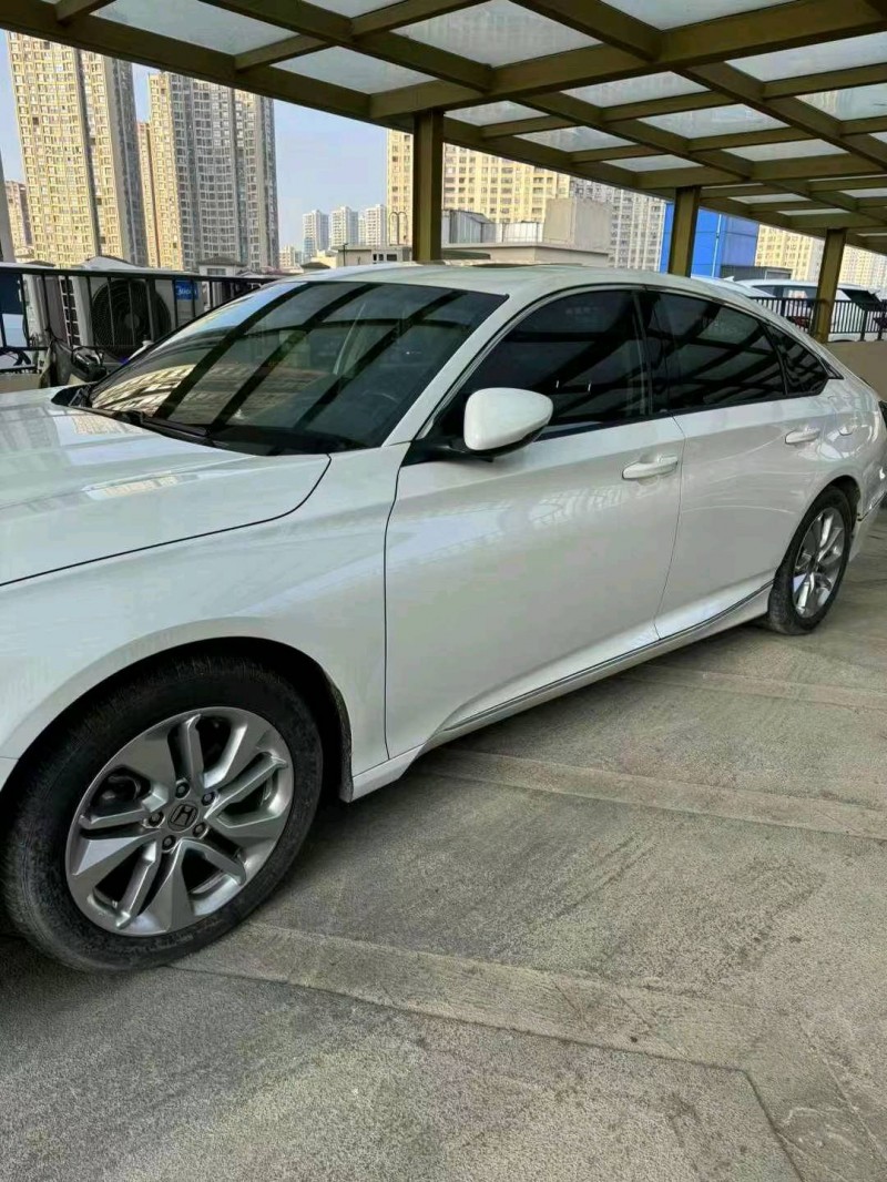 常州21年本田雅阁2