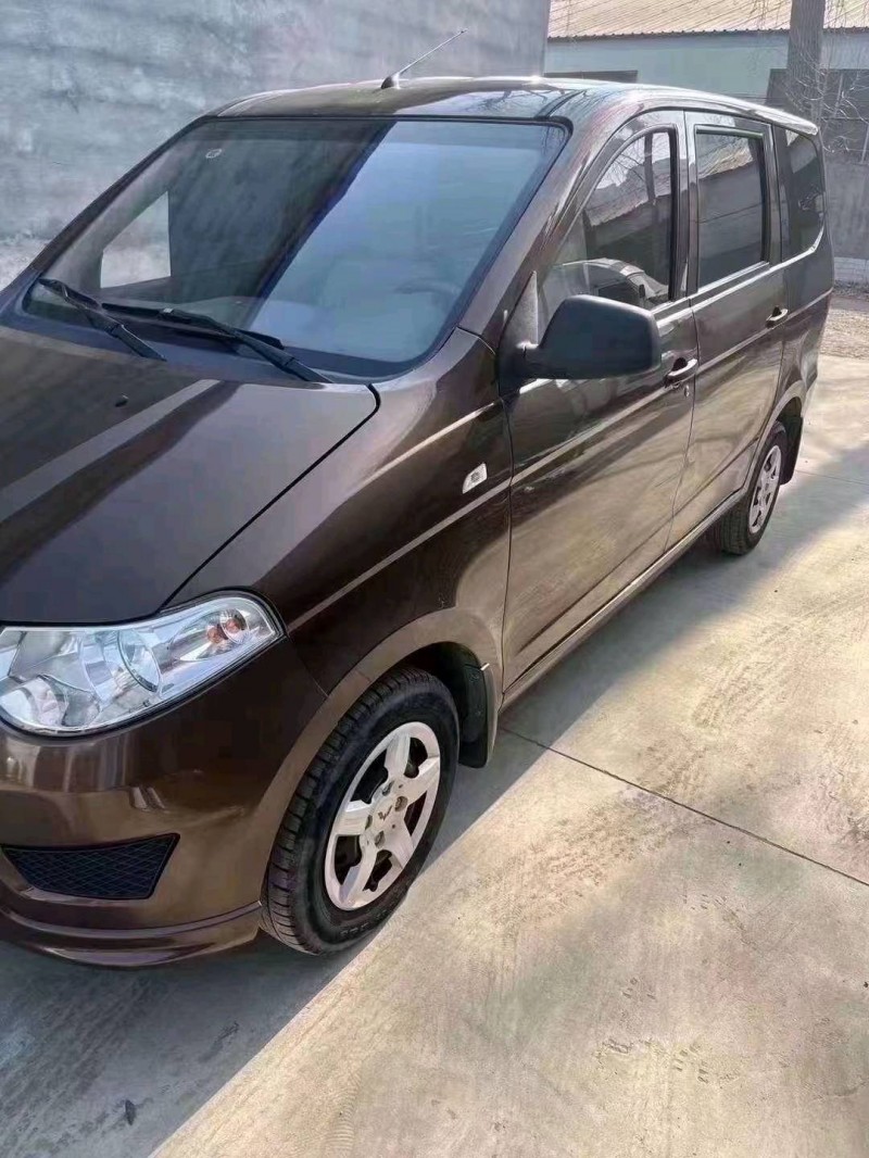 棗莊20年五菱汽車宏光5