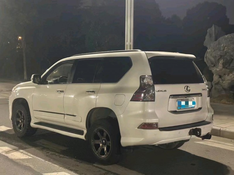 广州12年雷克萨斯GX8