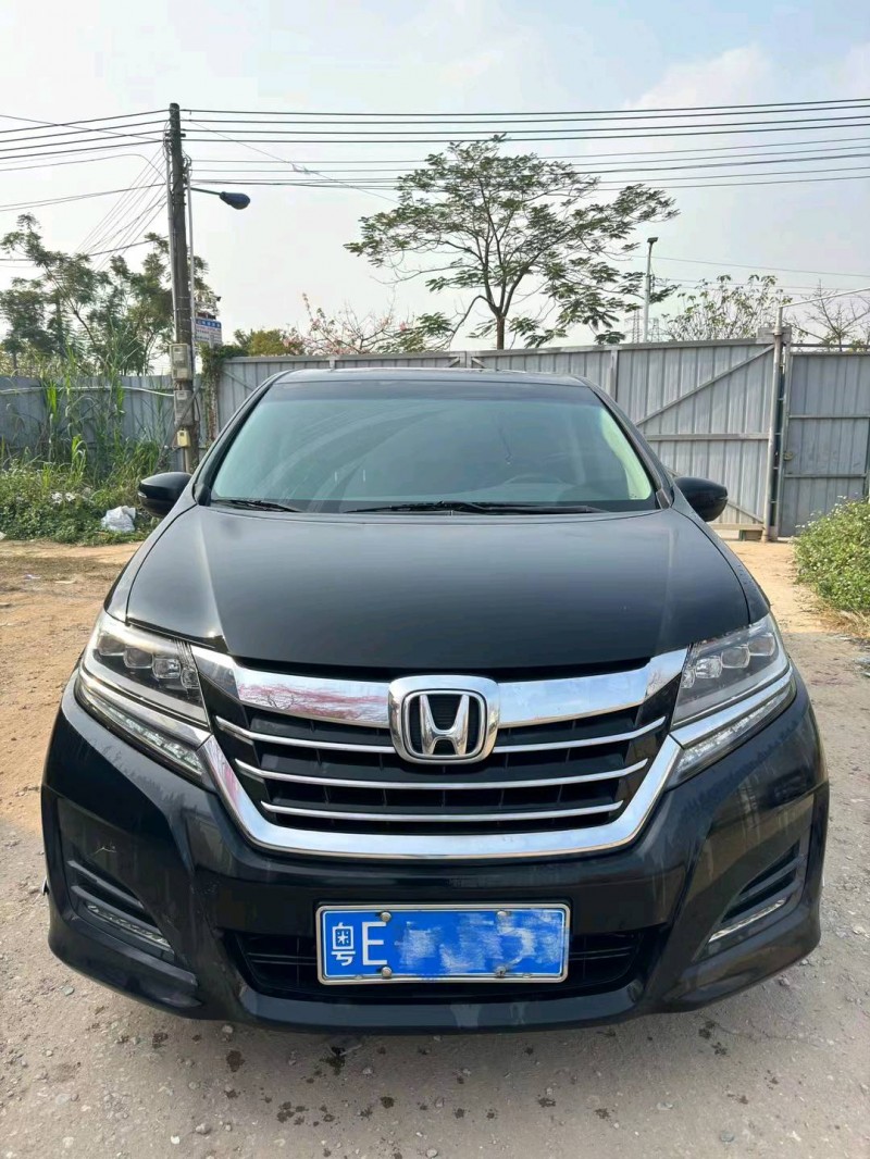 深圳18年本田艾力绅1