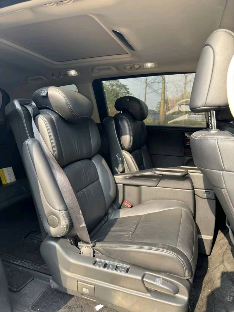 深圳18年本田艾力绅7