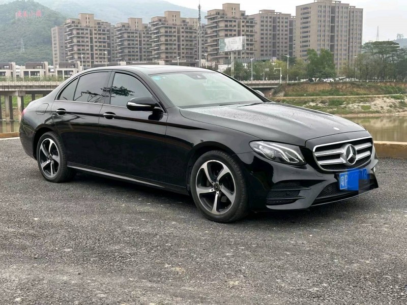 广州17年奔驰E7