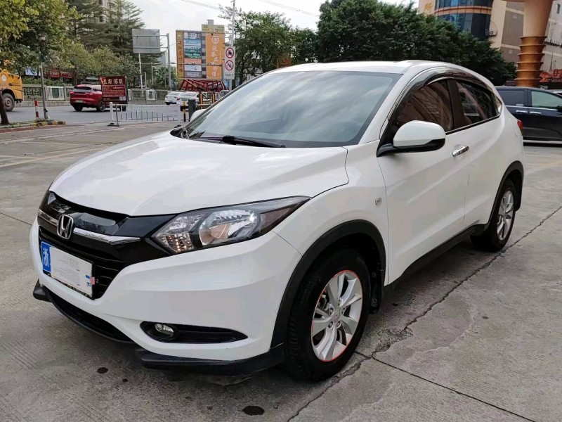 珠海16年本田缤智2