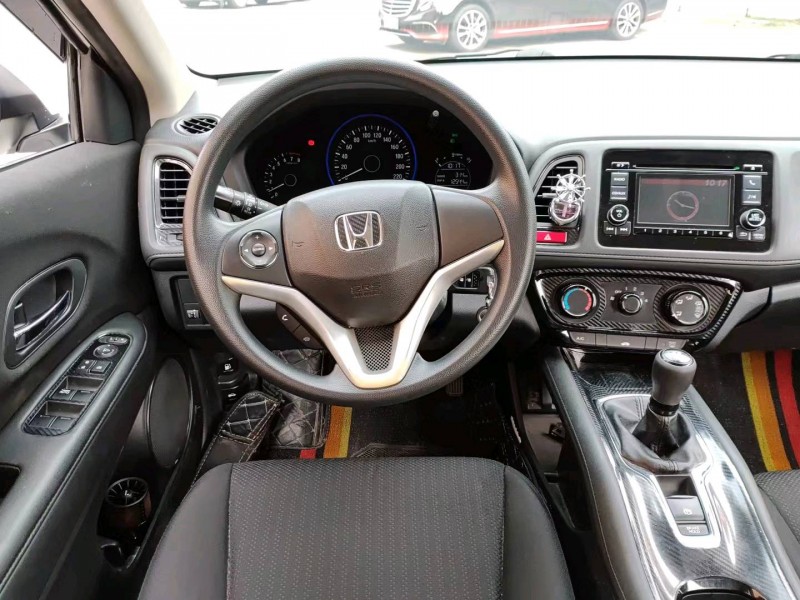 珠海16年本田缤智6