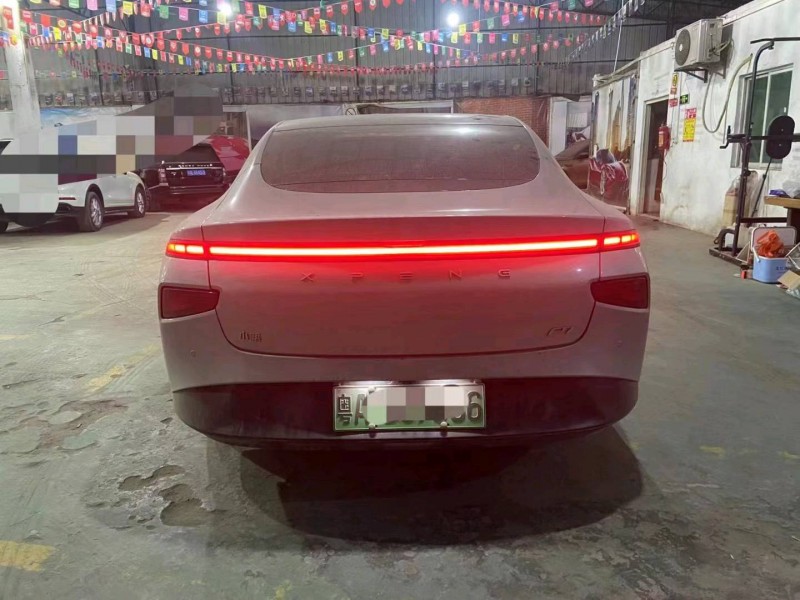 深圳23年小鵬汽車p73