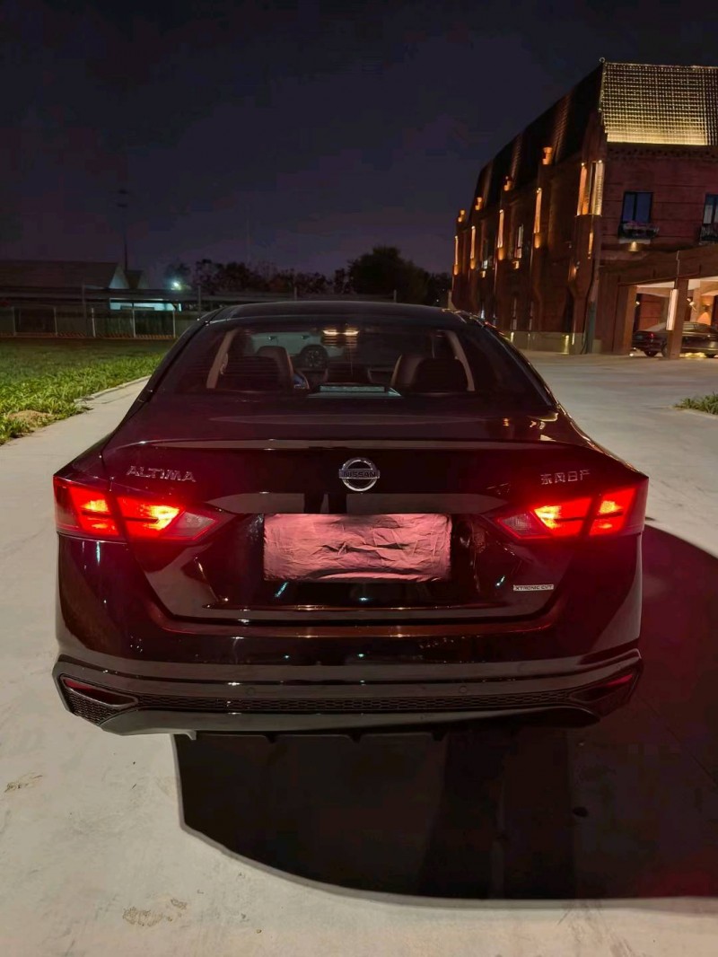 邯郸22年日产天籁5