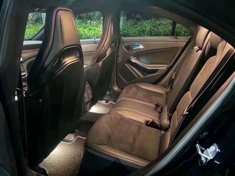 东营19年奔驰AMG5