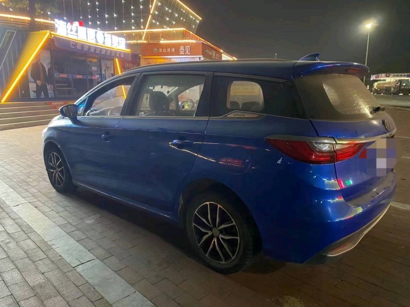 廈門18年比亞迪宋MAX7