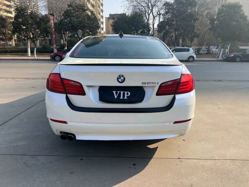 济宁12年宝马5系9