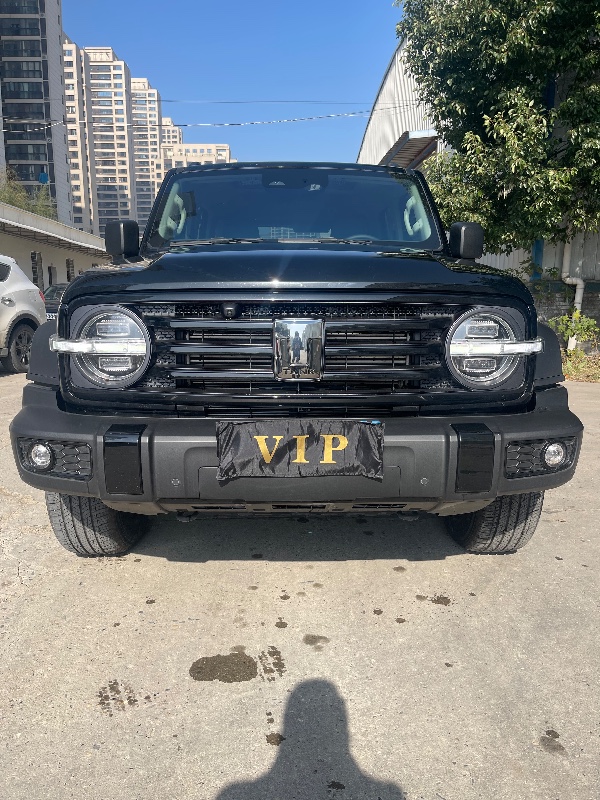 襄陽23年長城汽車坦克3003