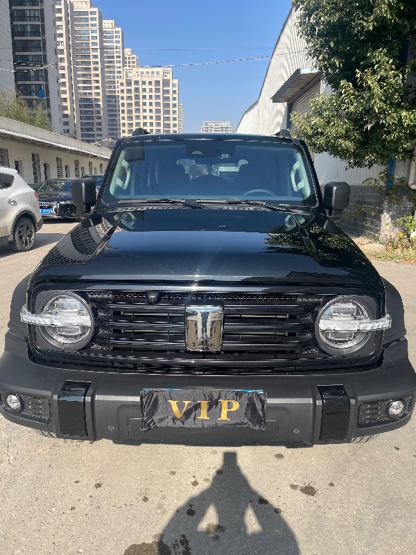 襄陽23年長城汽車坦克3004