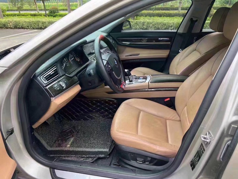 济宁12年宝马7系4