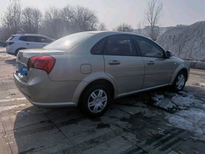 聊城13年别克凯越8