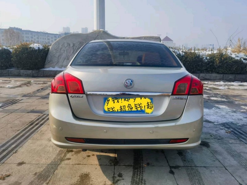 聊城13年别克凯越9