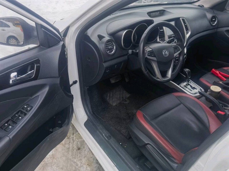 聊城16年长安汽车逸动5