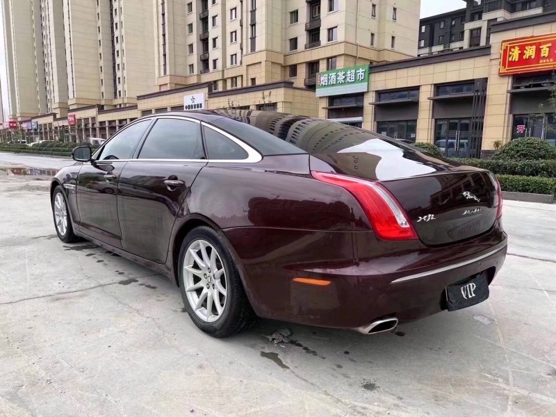 济宁12年捷豹XJ8