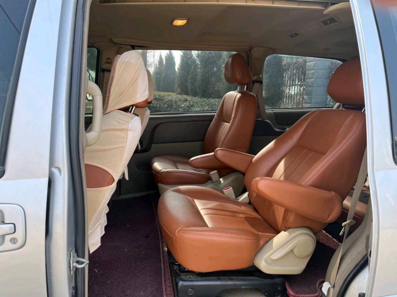 济宁15年别克GL86