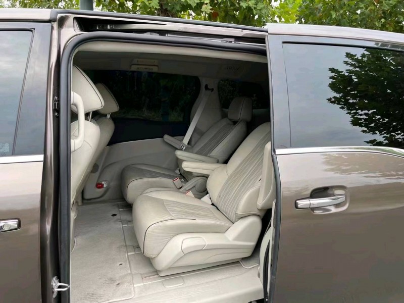 徐州22年别克GL84