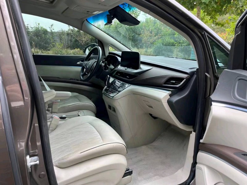 徐州22年别克GL85