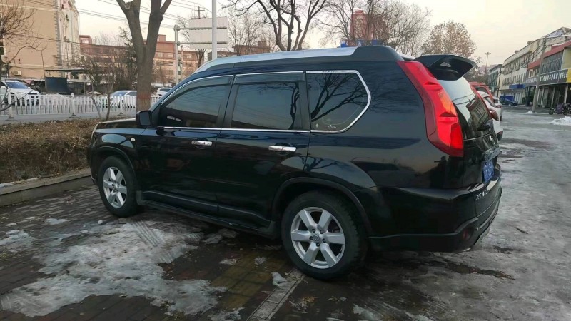 石家庄10年日产奇骏5