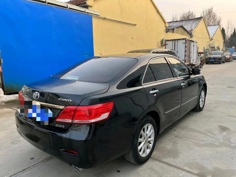 潍坊11年丰田凯美瑞3