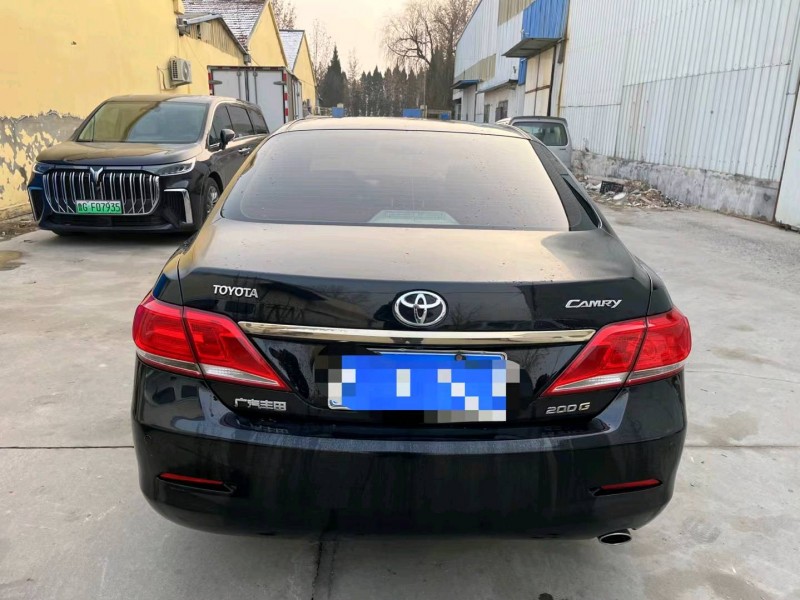 潍坊11年丰田凯美瑞4