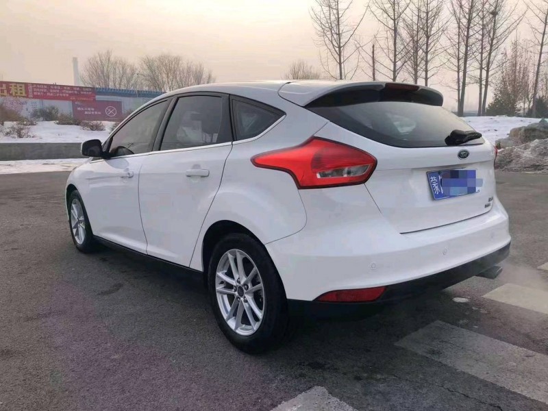 廊坊16年福特福克斯9