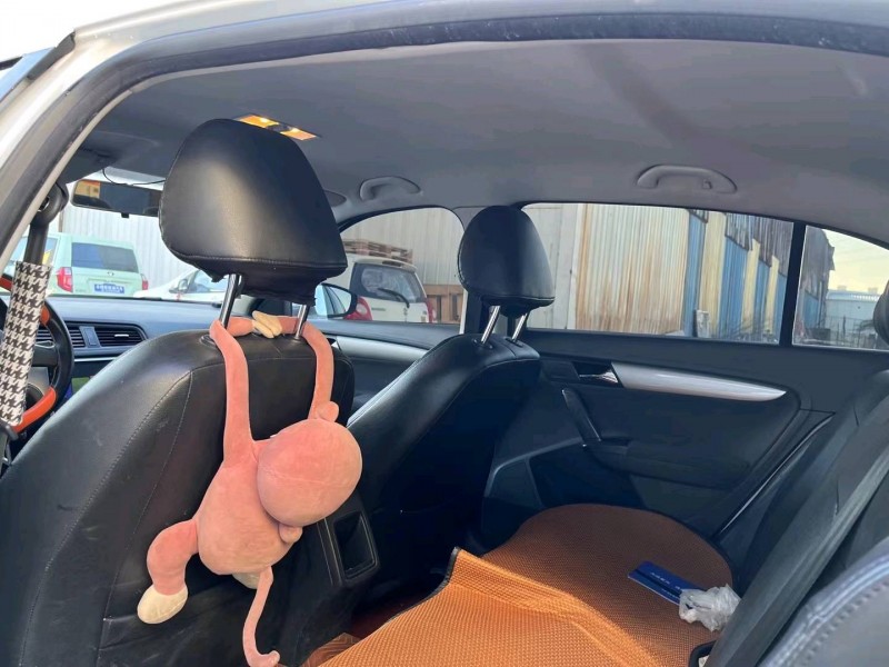 潍坊16年大众朗逸8