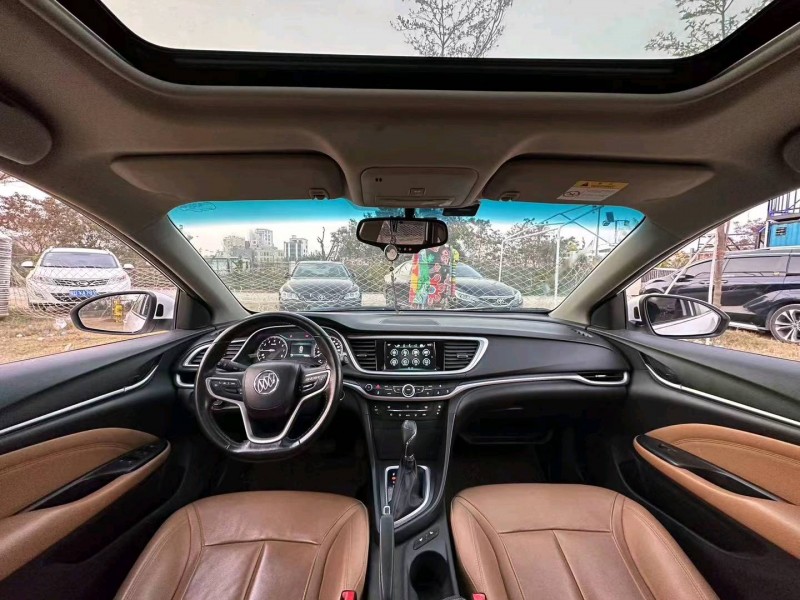 汕头18年别克英朗5