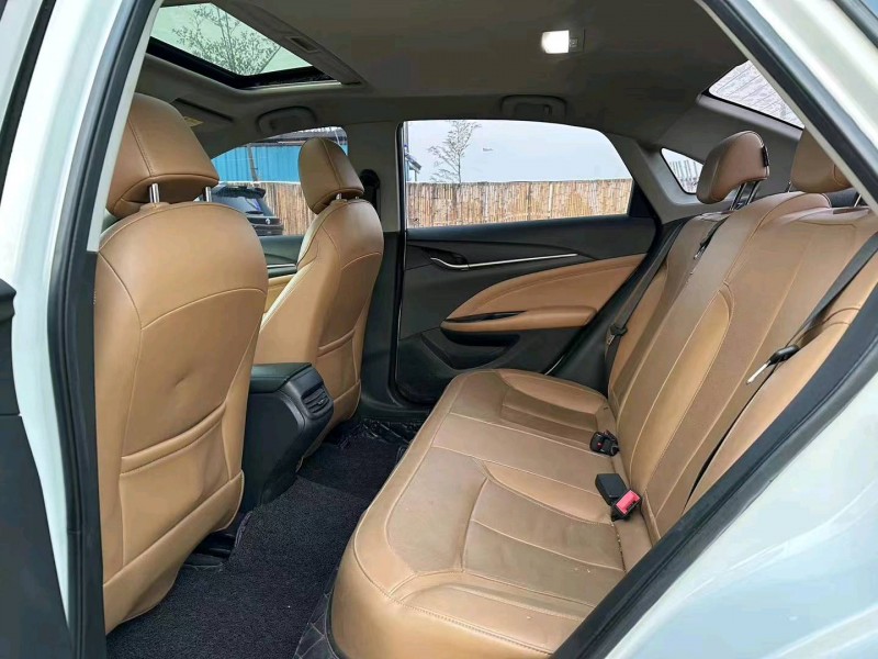 汕头18年别克英朗6