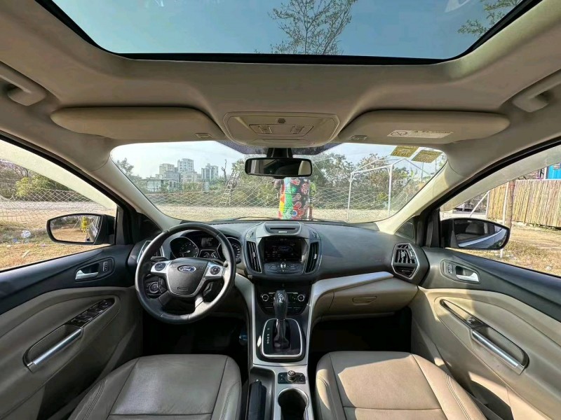 汕头13年福特翼虎5