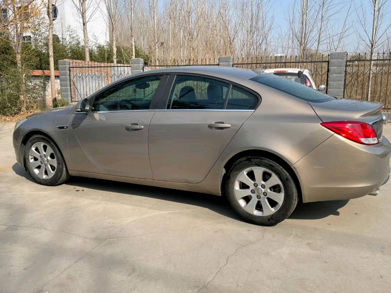 枣庄13年别克君威2