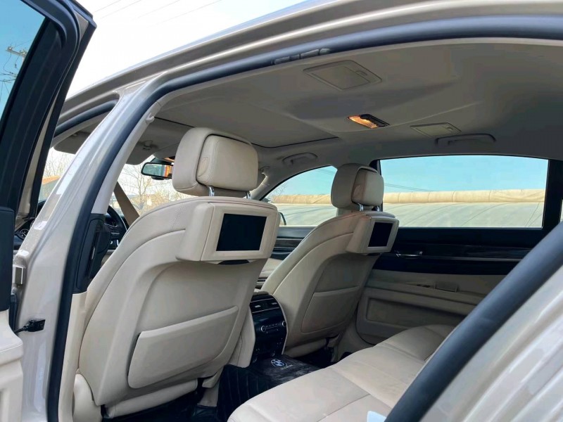 潍坊13年宝马7系8