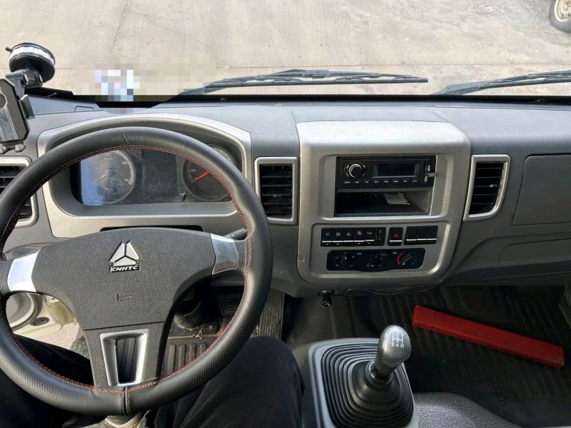濟南23年卡車系列重汽豪沃6