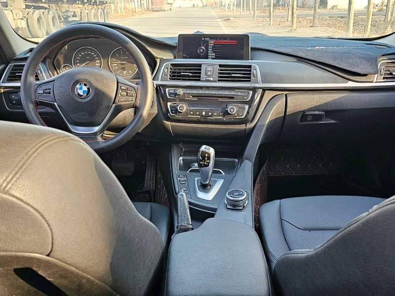 济宁16年宝马3系8