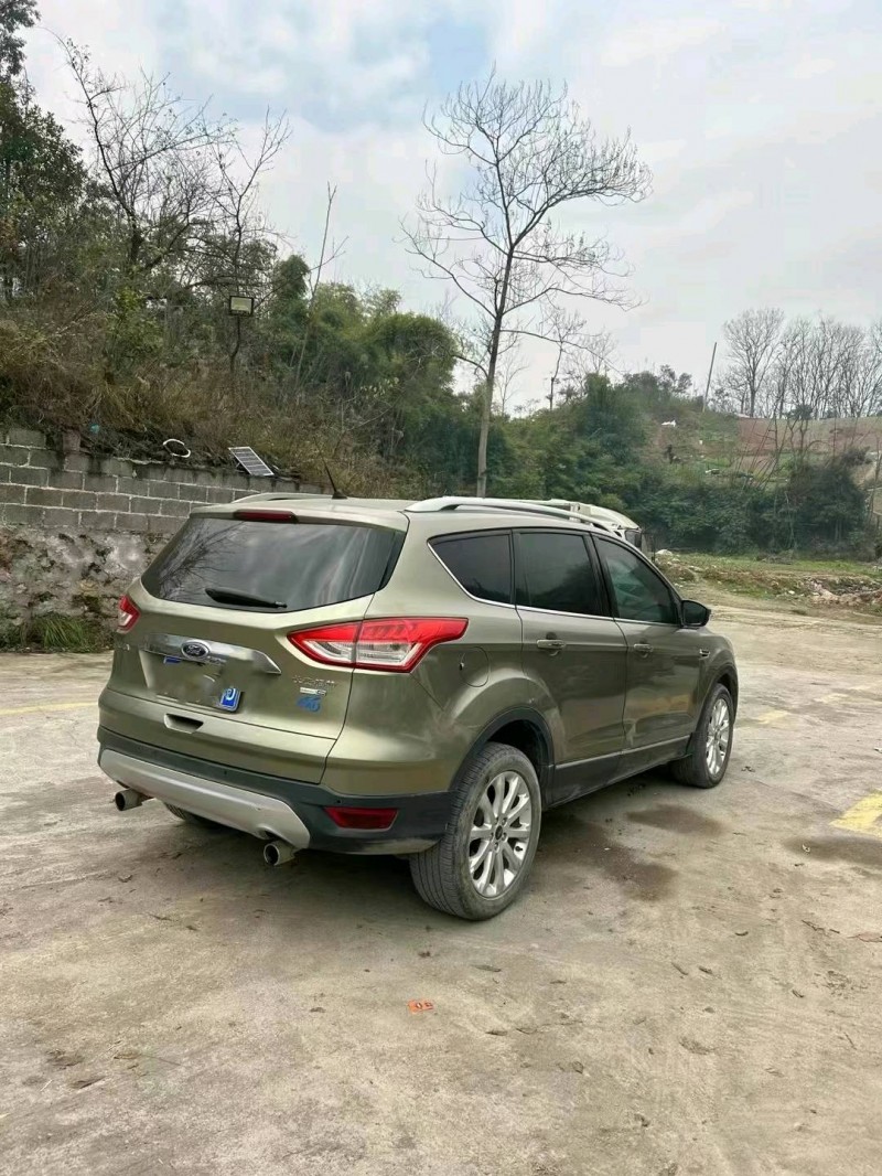 重庆13年福特翼虎6