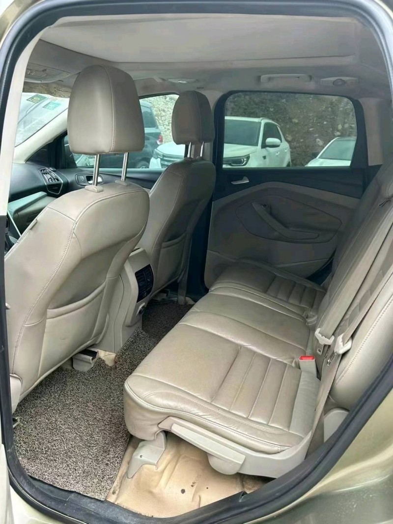 重庆13年福特翼虎8