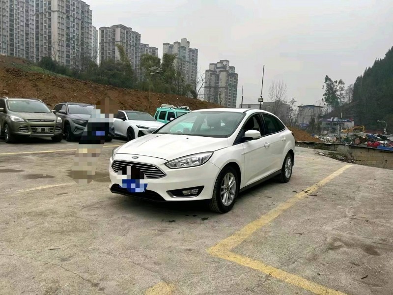 重庆17年福特福克斯3