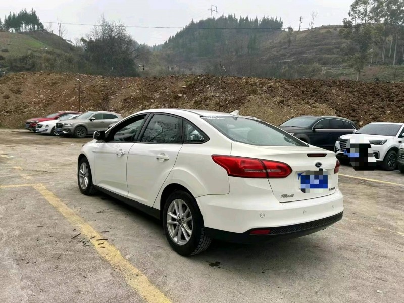 重庆17年福特福克斯6