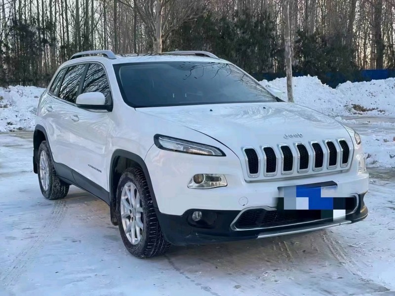 石家庄18年Jeep自由光1