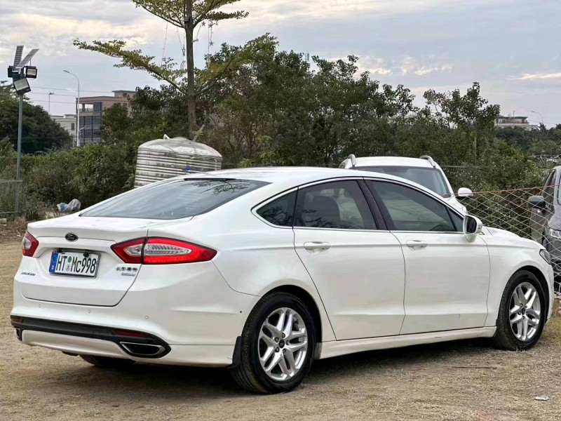 汕头15年福特蒙迪欧8