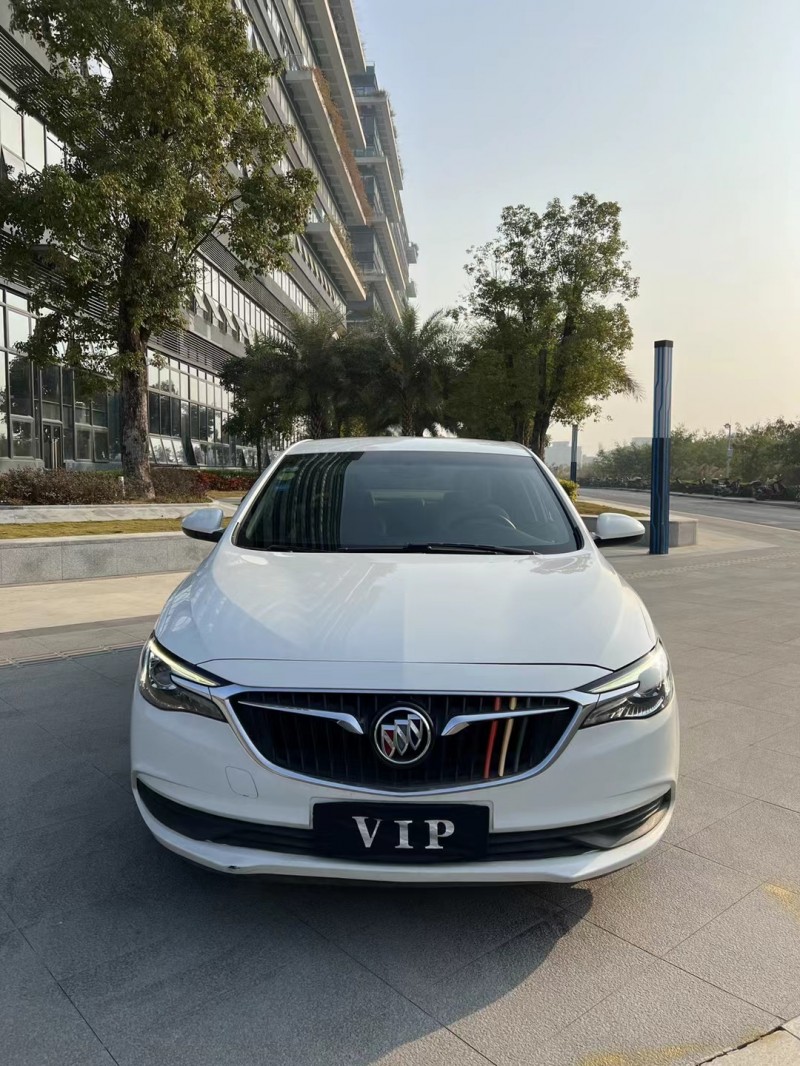 东莞18年别克英朗1