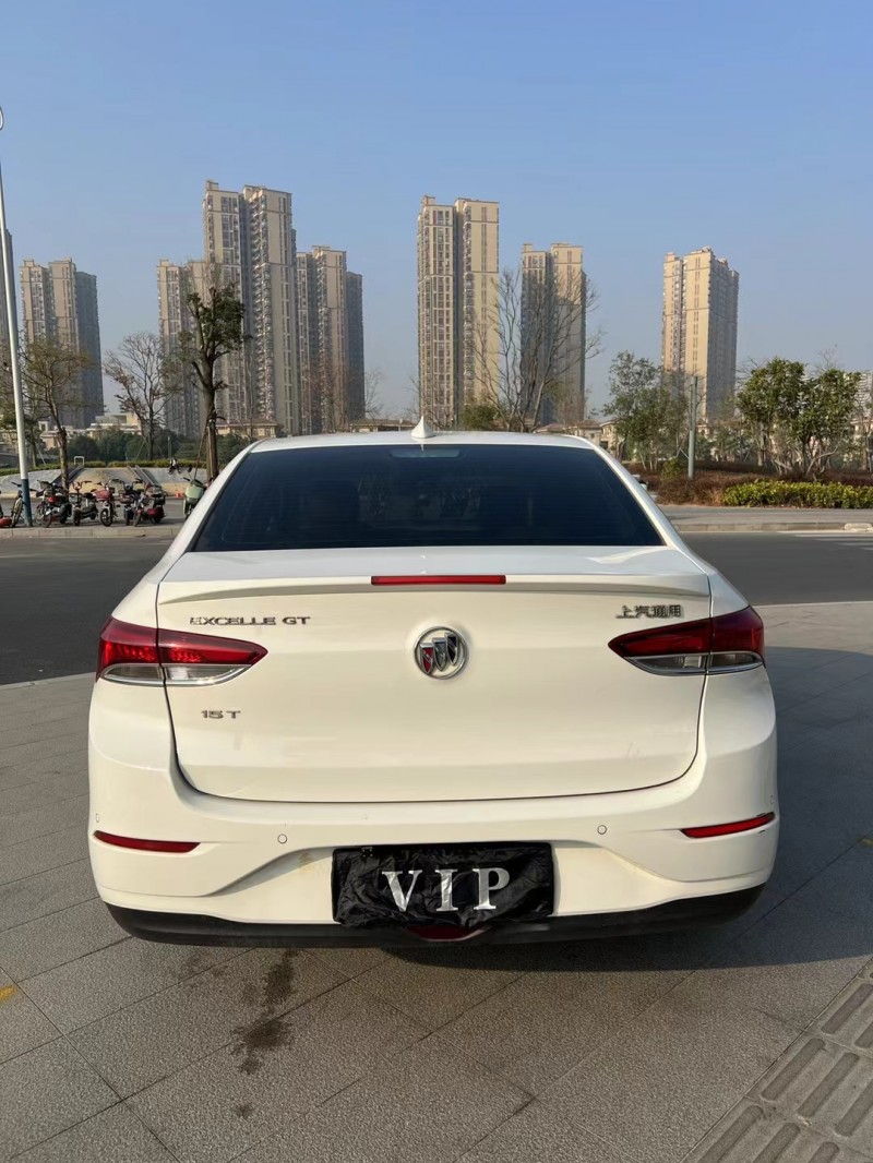 东莞18年别克英朗9