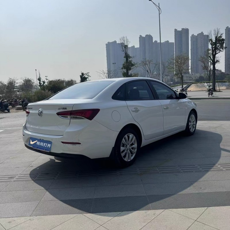 东莞22年别克英朗7