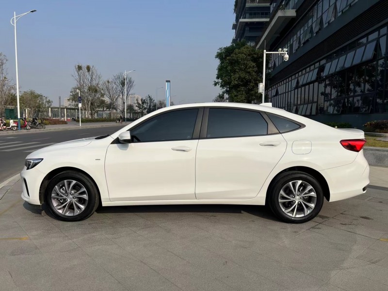 东莞23年别克英朗7