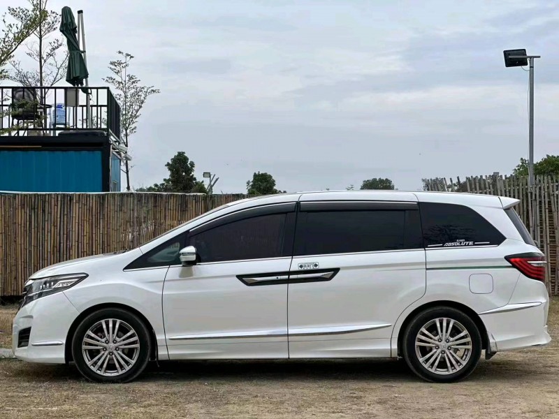 汕头18年本田艾力绅3