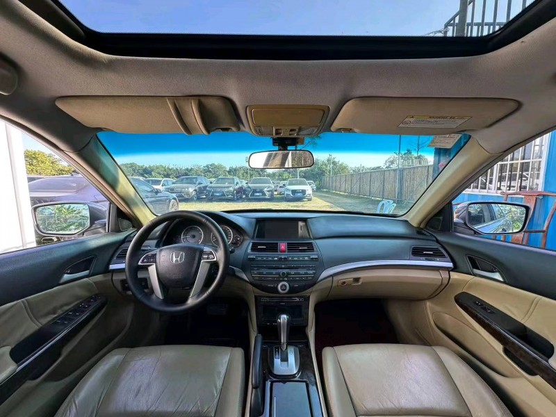 汕头08年本田雅阁4