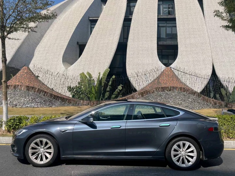 深圳18年特斯拉MODEL S8